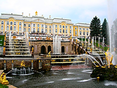 The cascade at the Peterhof. 